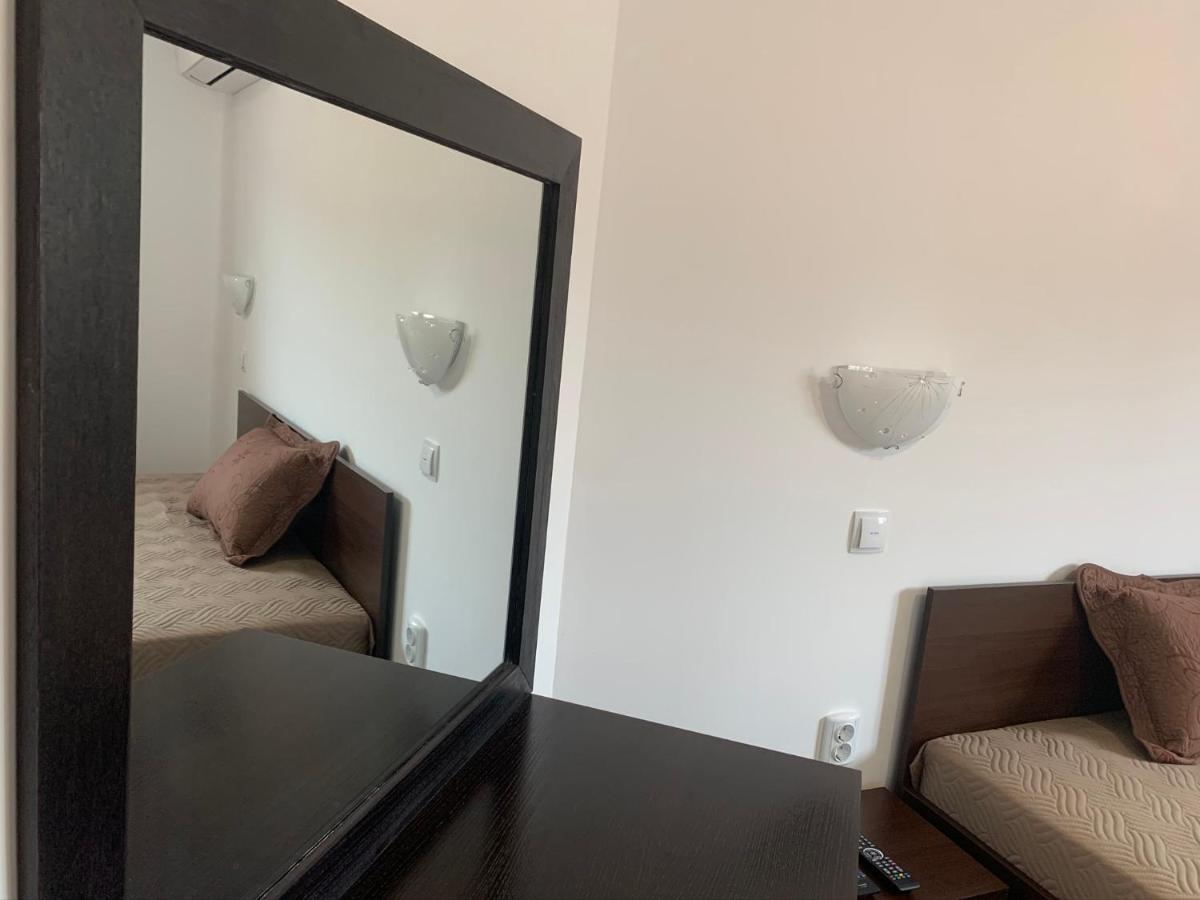 Marina Bay Apart Saint Vlas Sveti Vlas Exterior foto